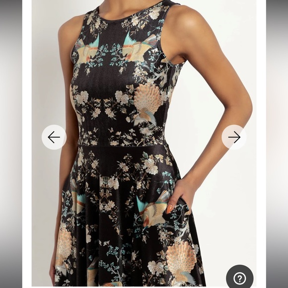 IT HAS POCKETS! Coromandel screen velvet princess midi dress - Picture 3 of 7